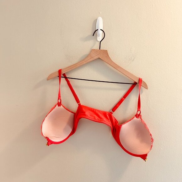 Soma Embraceable Enchanting Lace Front-Close Push-Up Bra Size 32DD Light Red - Picture 6 of 8